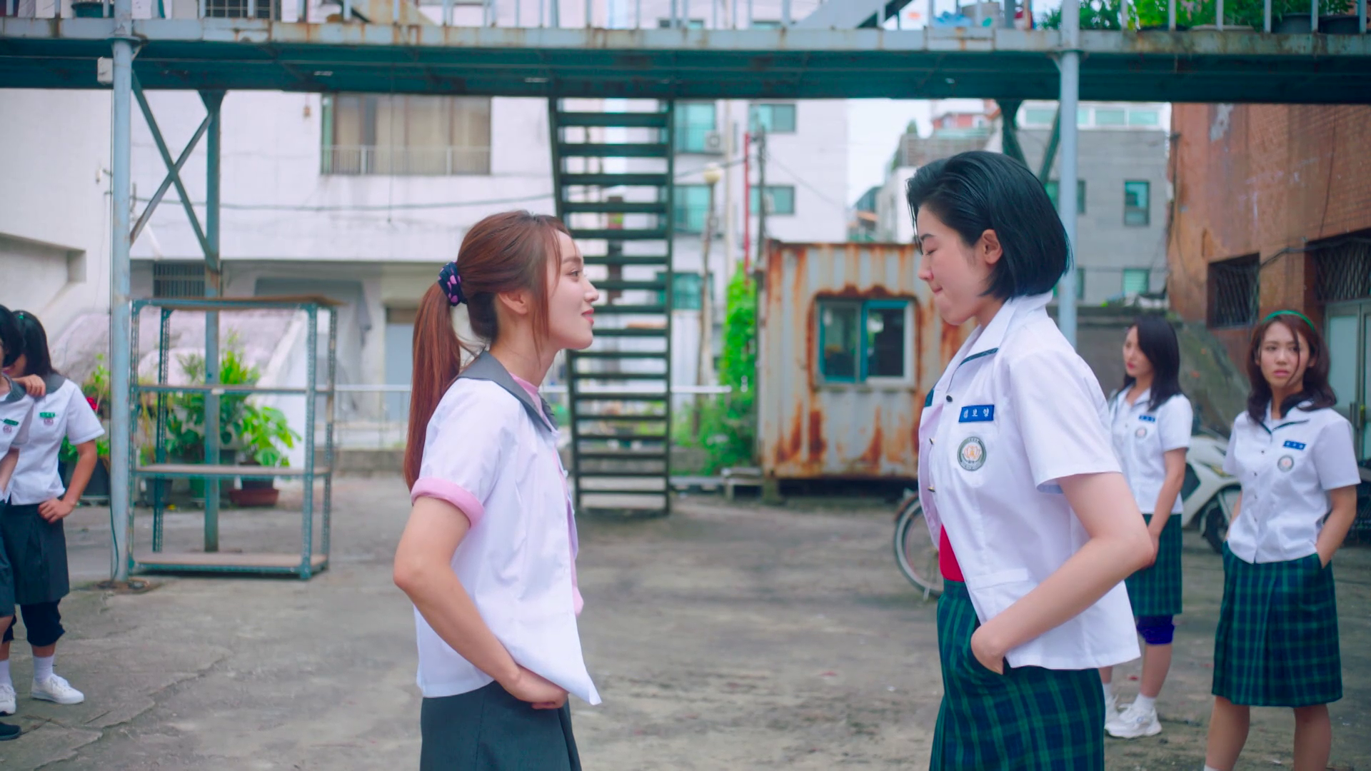 Veinticinco, veintiuno (Avistaz)